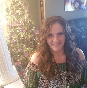 Meet your Posher, Dena